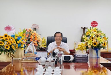  VKG Mừng Sinh Nhật Sếp Trịnh Văn Khanh - Tổng Giám Đốc Tập Đoàn Vân Khánh  
