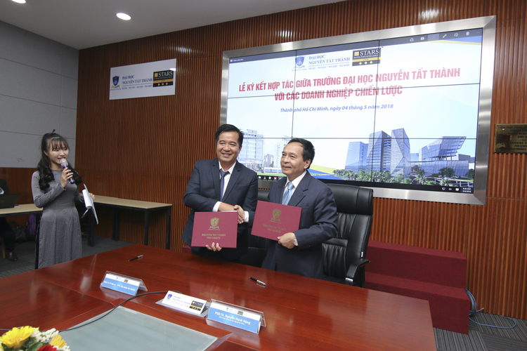 ĐH Nguyễn Tất Thành, VPBank, Hoa Sen Group và Vân Khánh Corp. hợp tác nâng cao chất lượng đào tạo.
