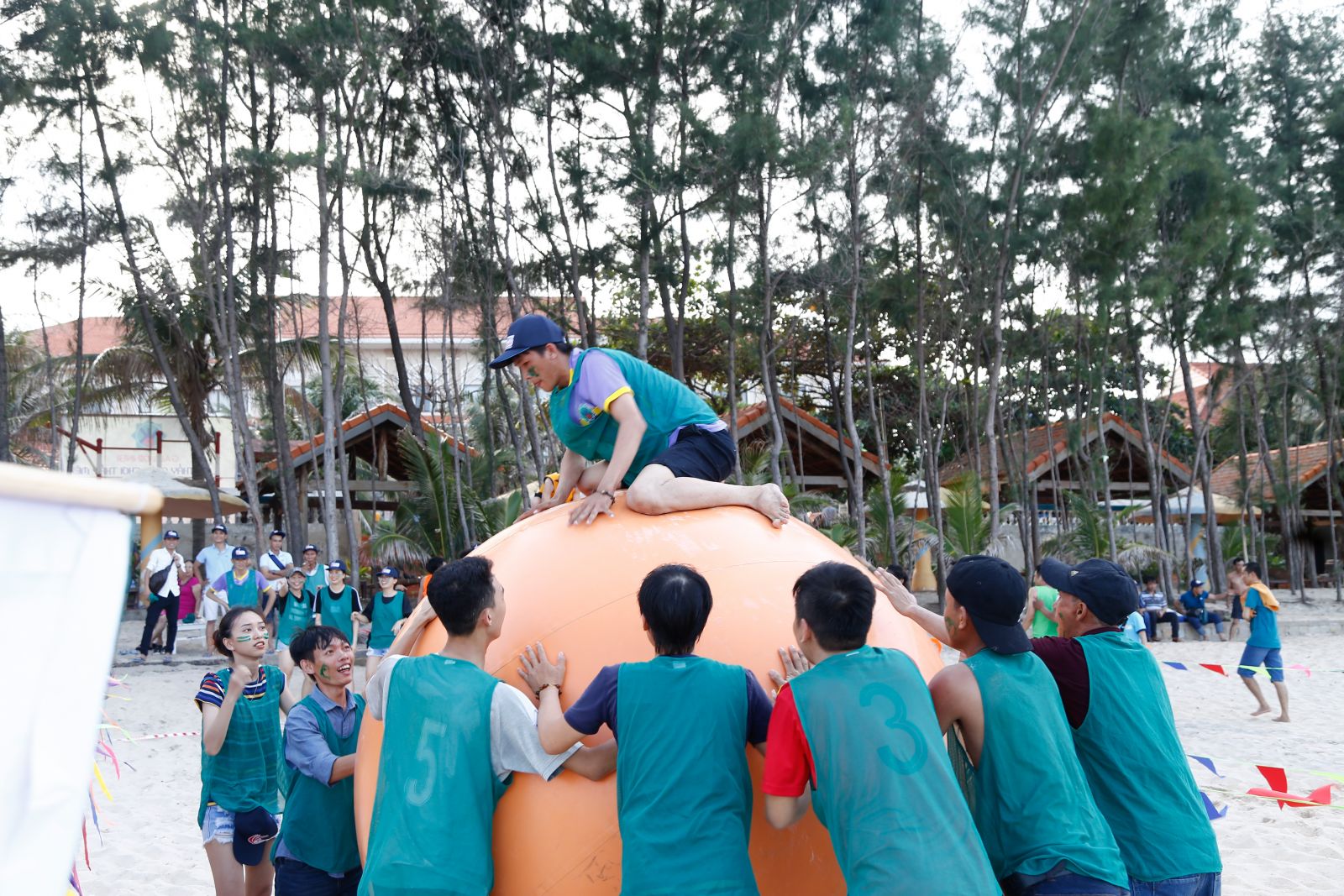 Làm hết sức chơi hết mình Phan Thiết Tháng 6 2019