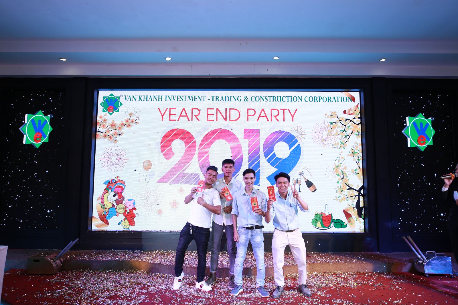 Tiệc Tất niên 2019